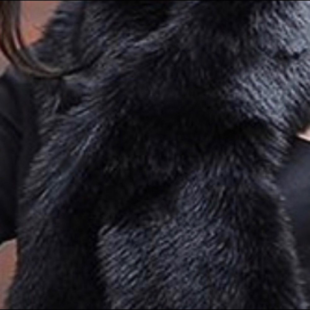 47” Silky & Plush Quality Faux Fur Scarves, NWT - Picture 7 of 7